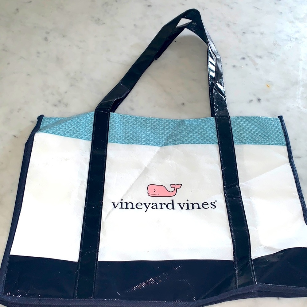 Nwot Vineyard Vines reusable bag